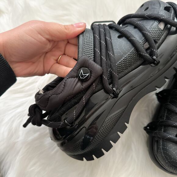 NWOT Rauw Alejandro x Crocs Mega Crush Clog in Black w/ Extra Laces - Picture 11 of 11